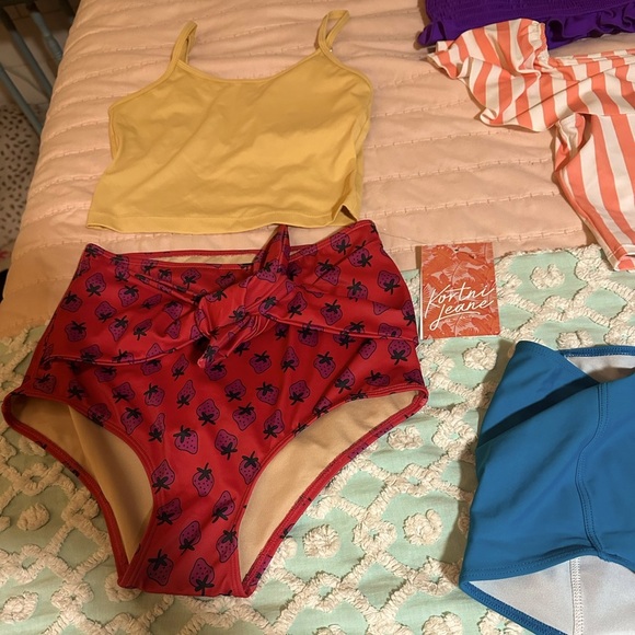 KORTNI JEAN Strappy back swim top “Goldie” Sz XS - Picture 4 of 5